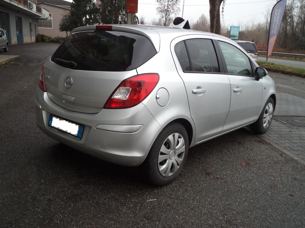 Opel Corsa 1.2 5 porte Elective OK NEOPATENTATI TAGLIANDI OPEL