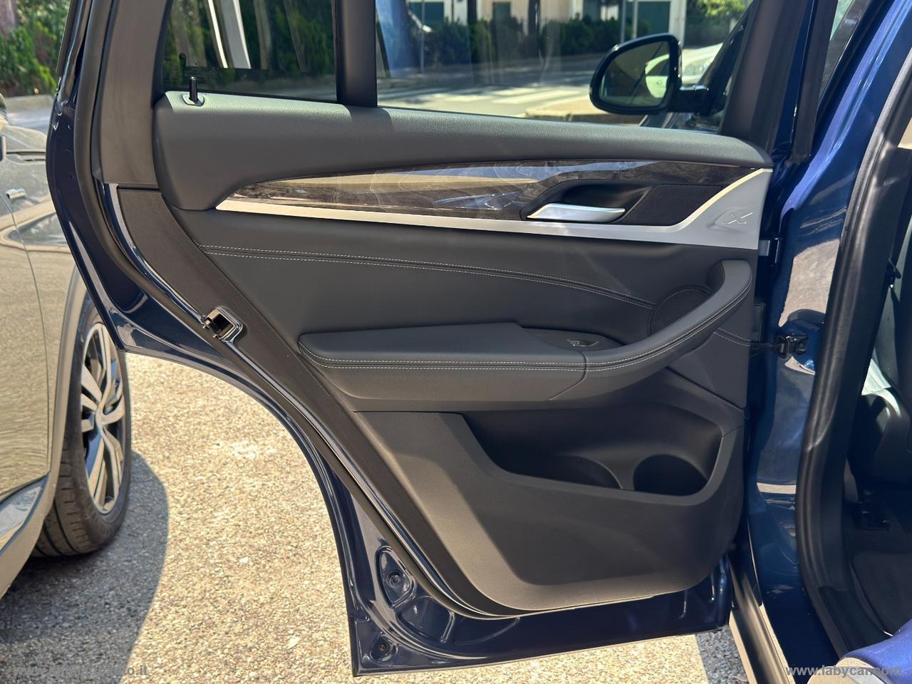 BMW X4 xDrive20d xLine MY 19 Head up display