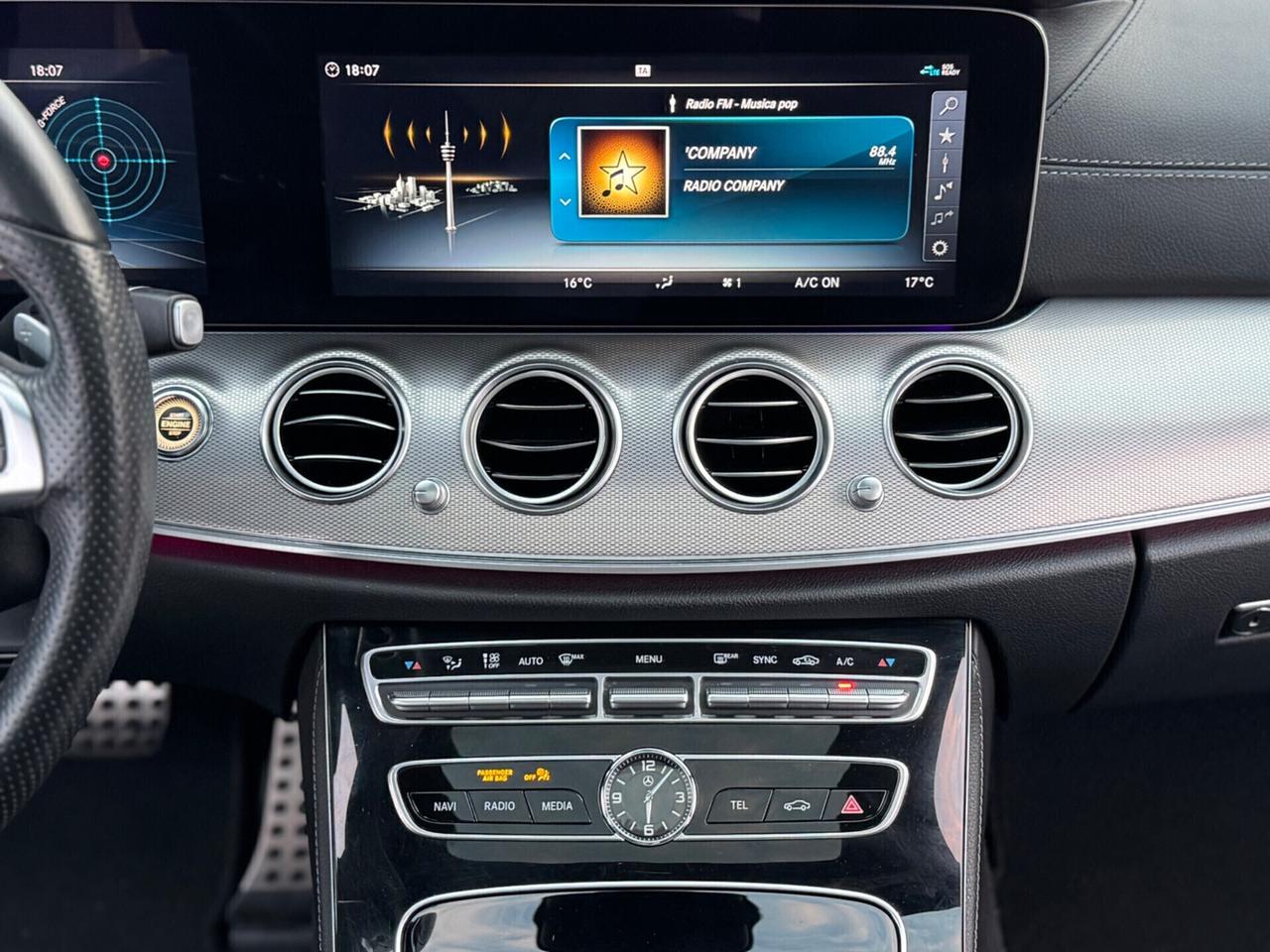 Mercedes-benz E 220 d 4Matic Sport AMG LINE !