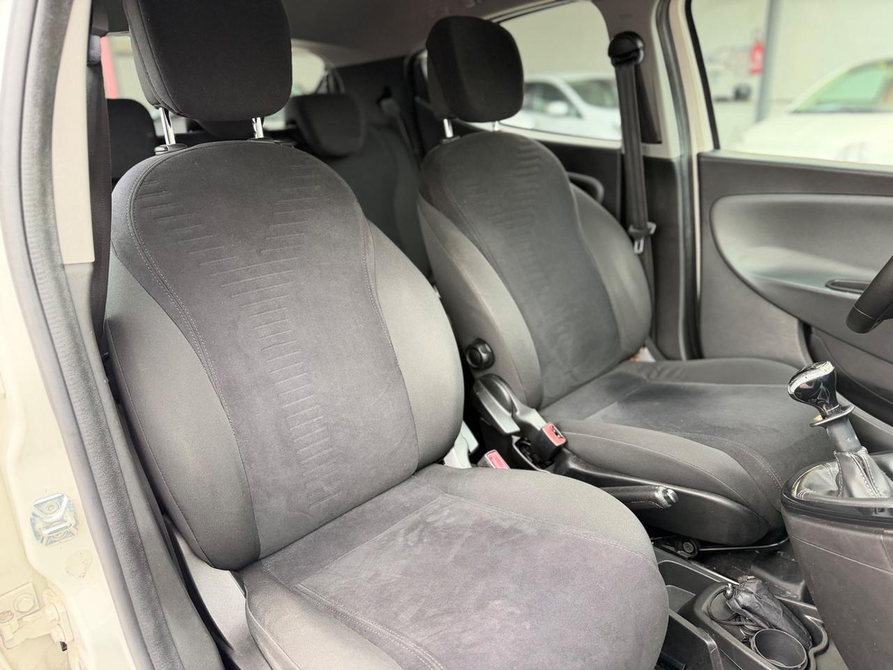 Lancia Ypsilon 1.2 69 CV 5 porte GPL Ecochic Gold