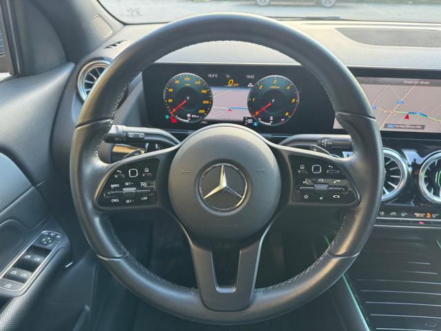 MERCEDES-BENZ GLA 200 d Automatic Premium