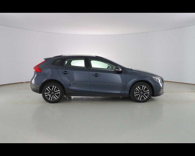 VOLVO V40 Cross Country D2 Pro