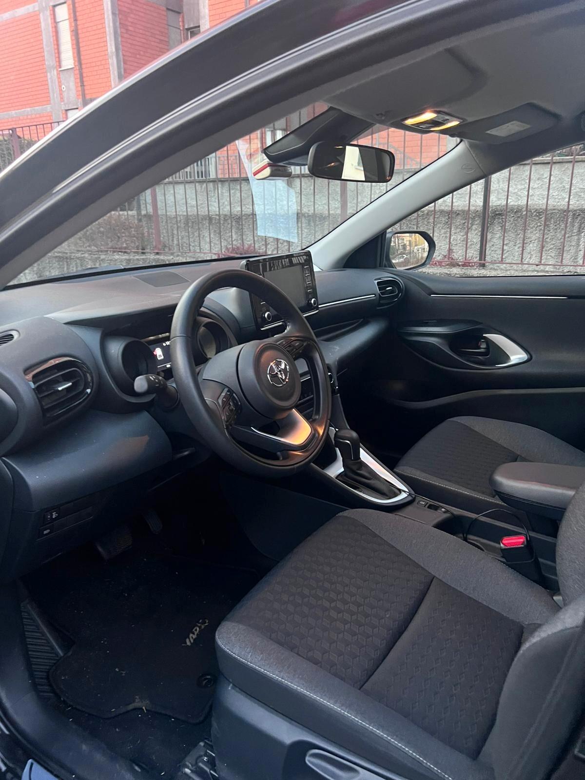 Toyota Yaris 1.5 Hybrid 5 porte Trend
