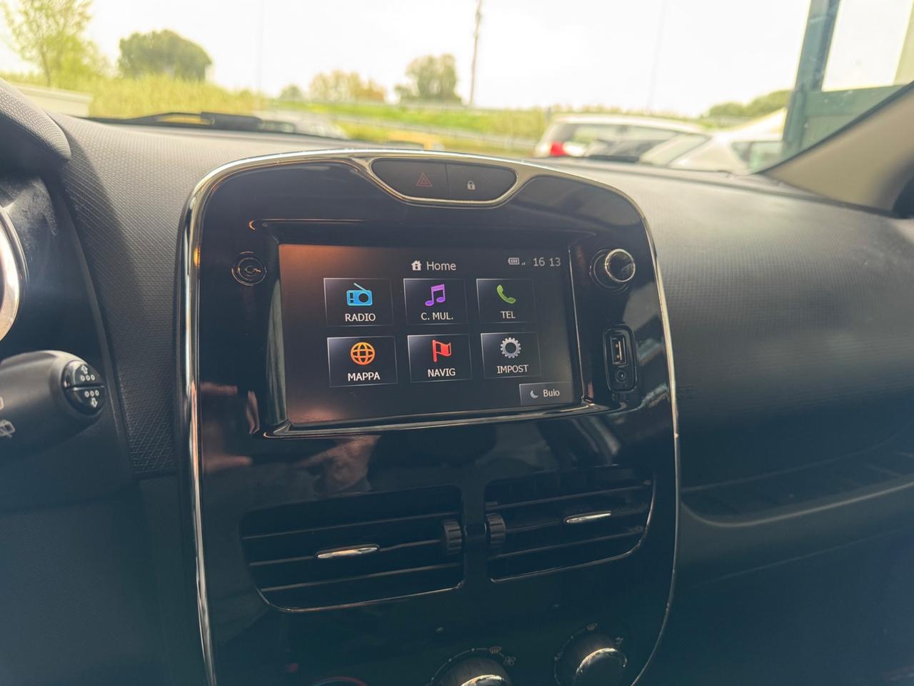 Renault Clio 1.2 75CV 5 porte Wave Metano Neopatentati