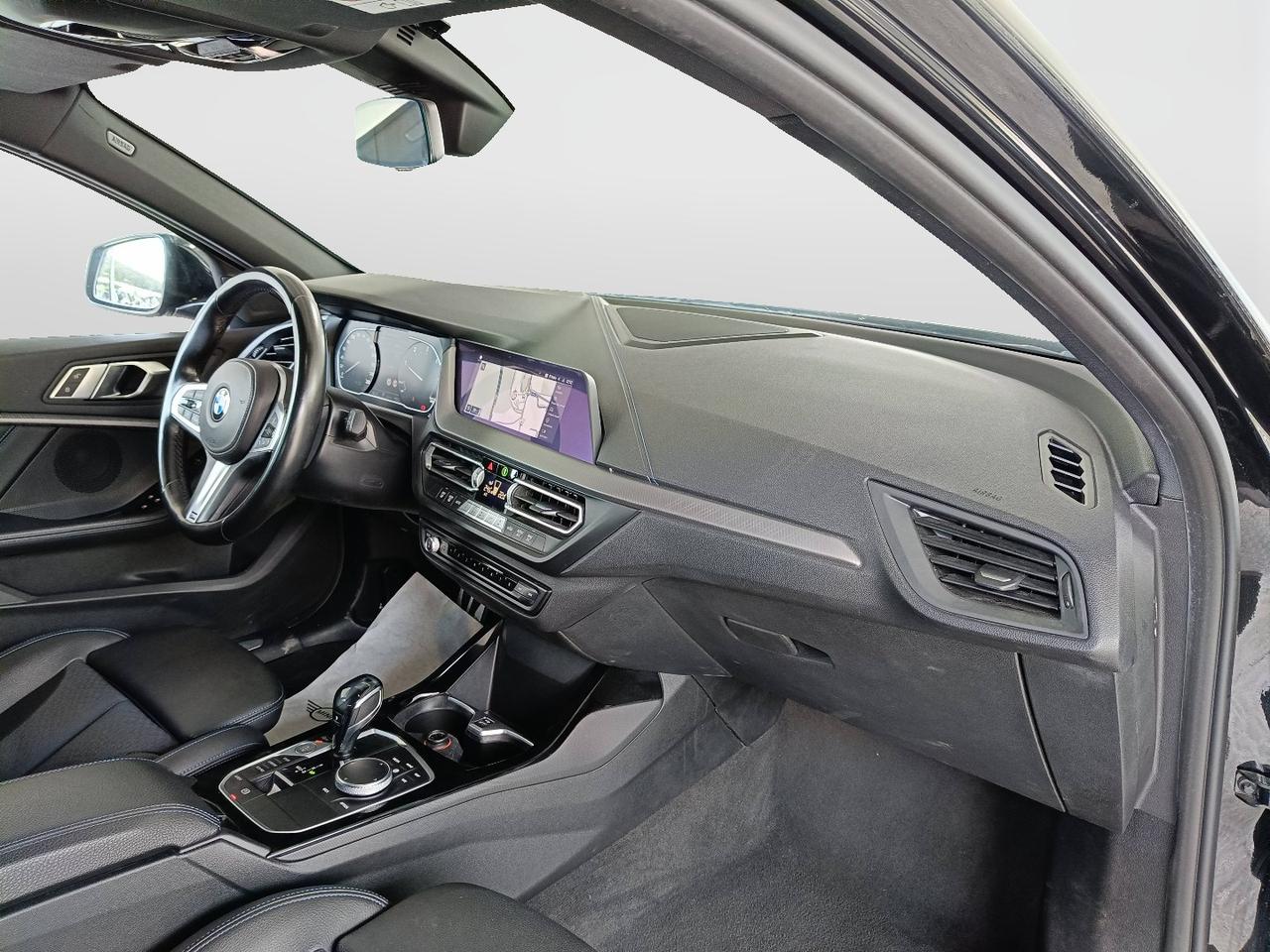 BMW Serie 1 F40 - 116d Msport auto