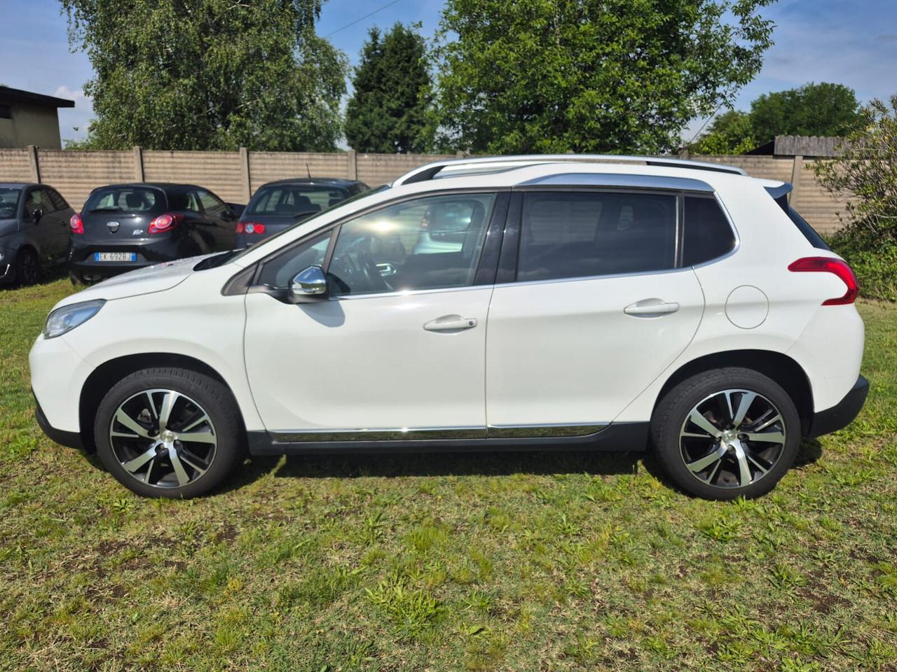 Peugeot 2008 120cv Outdor Adatta Neopatentati