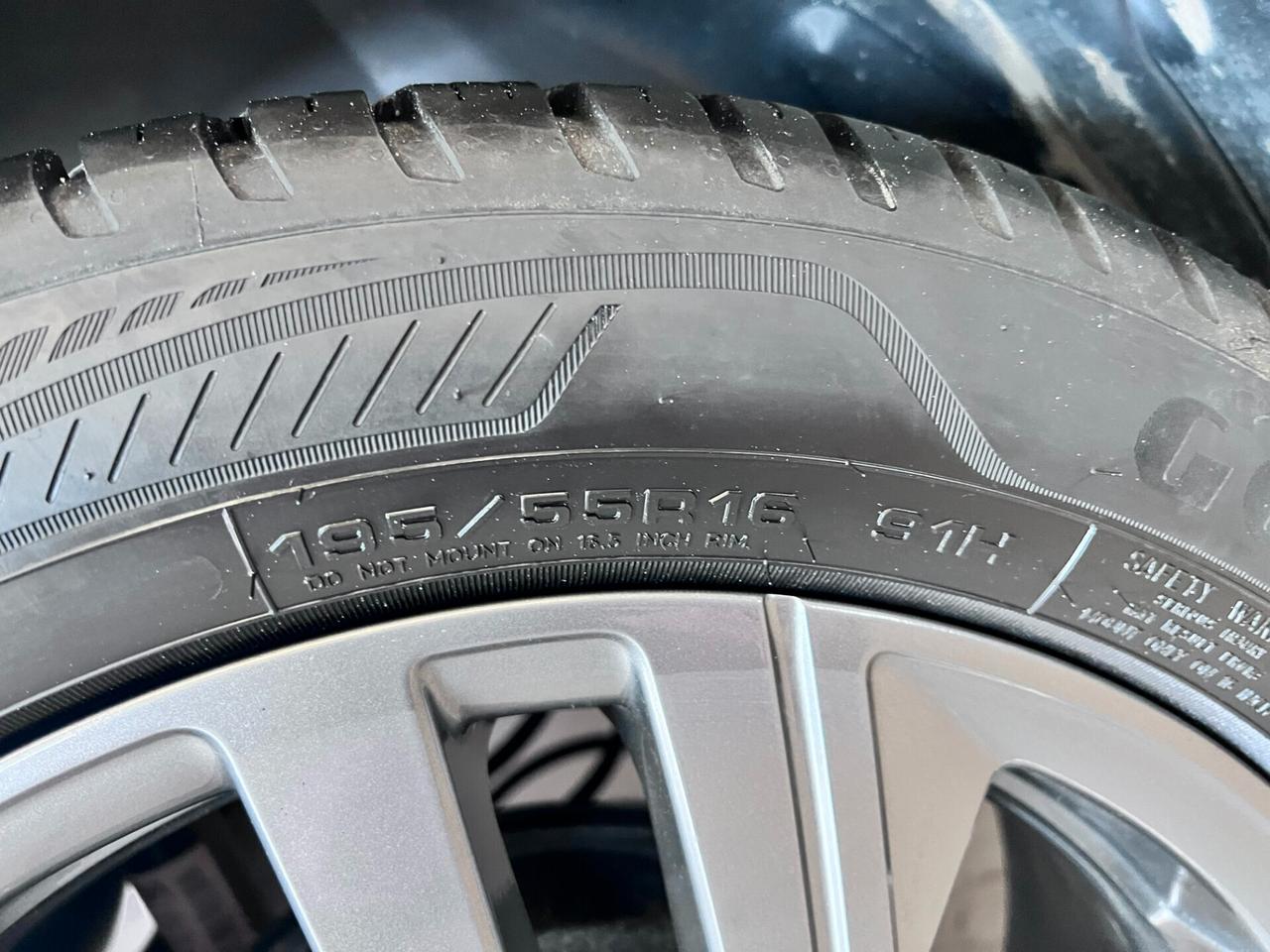 Peugeot 208 PureTech 75 Stop&Start 5 porte Allure Pack