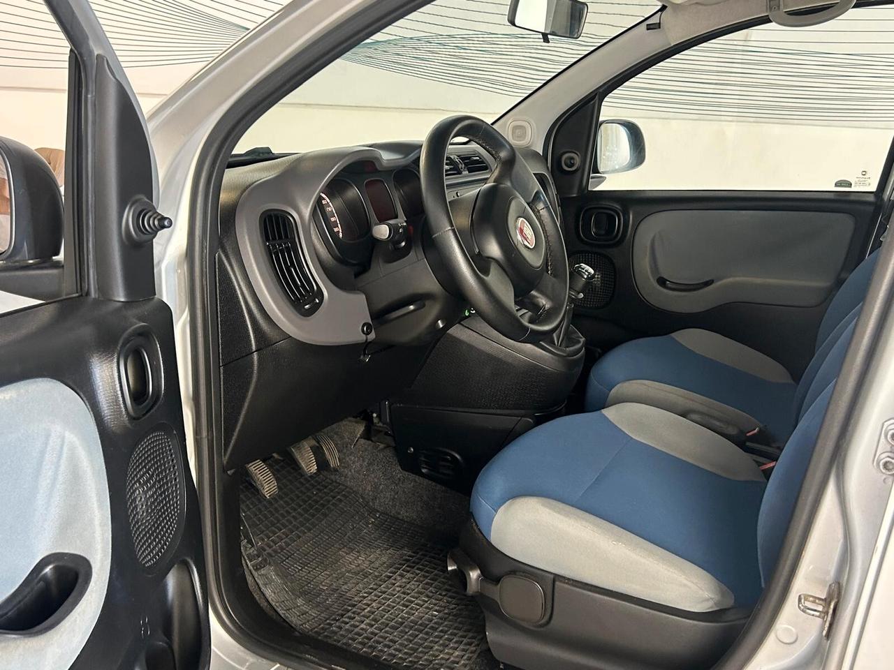 Fiat Panda 1.2 BENZ 2016 CLIMA 5 POSTI