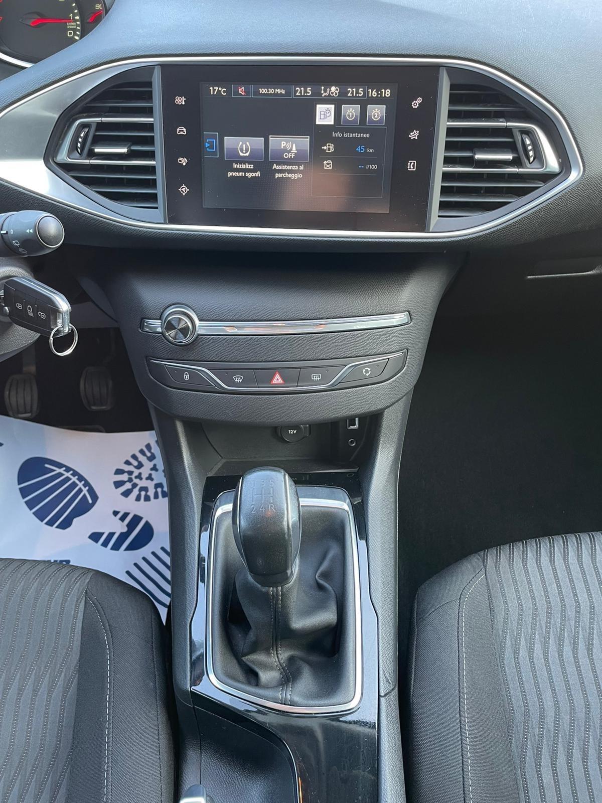 Peugeot 308 1.2 Neopatentati Finanziabile