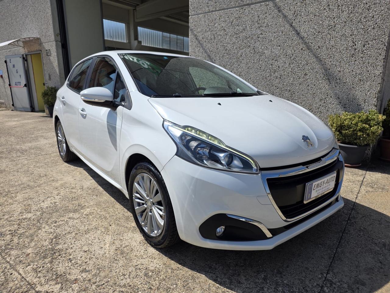 Peugeot 208 PureTech 82 5 p. con 89.200km. Euro 6 B