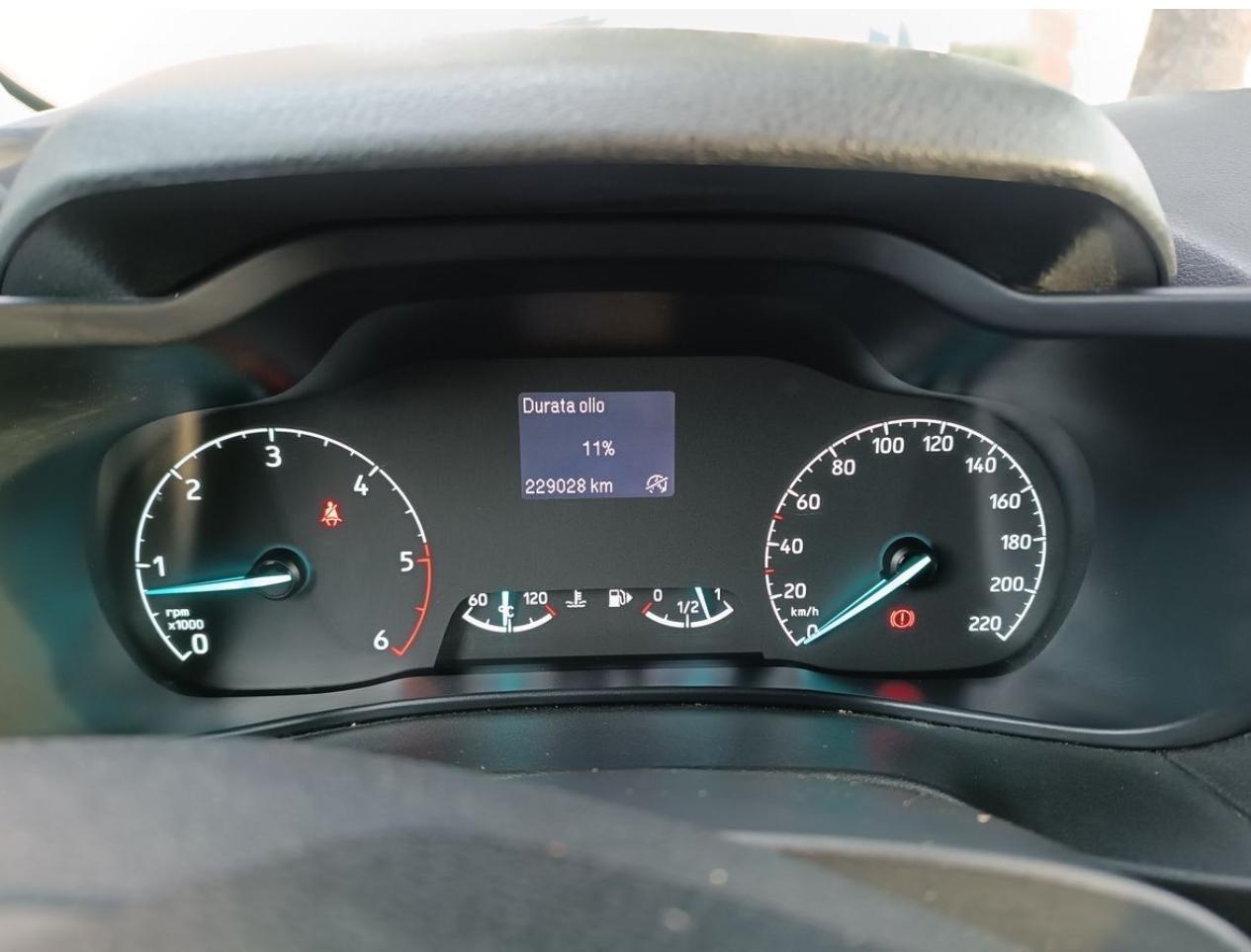 Ford transit connect 3posti prezzo + IVA