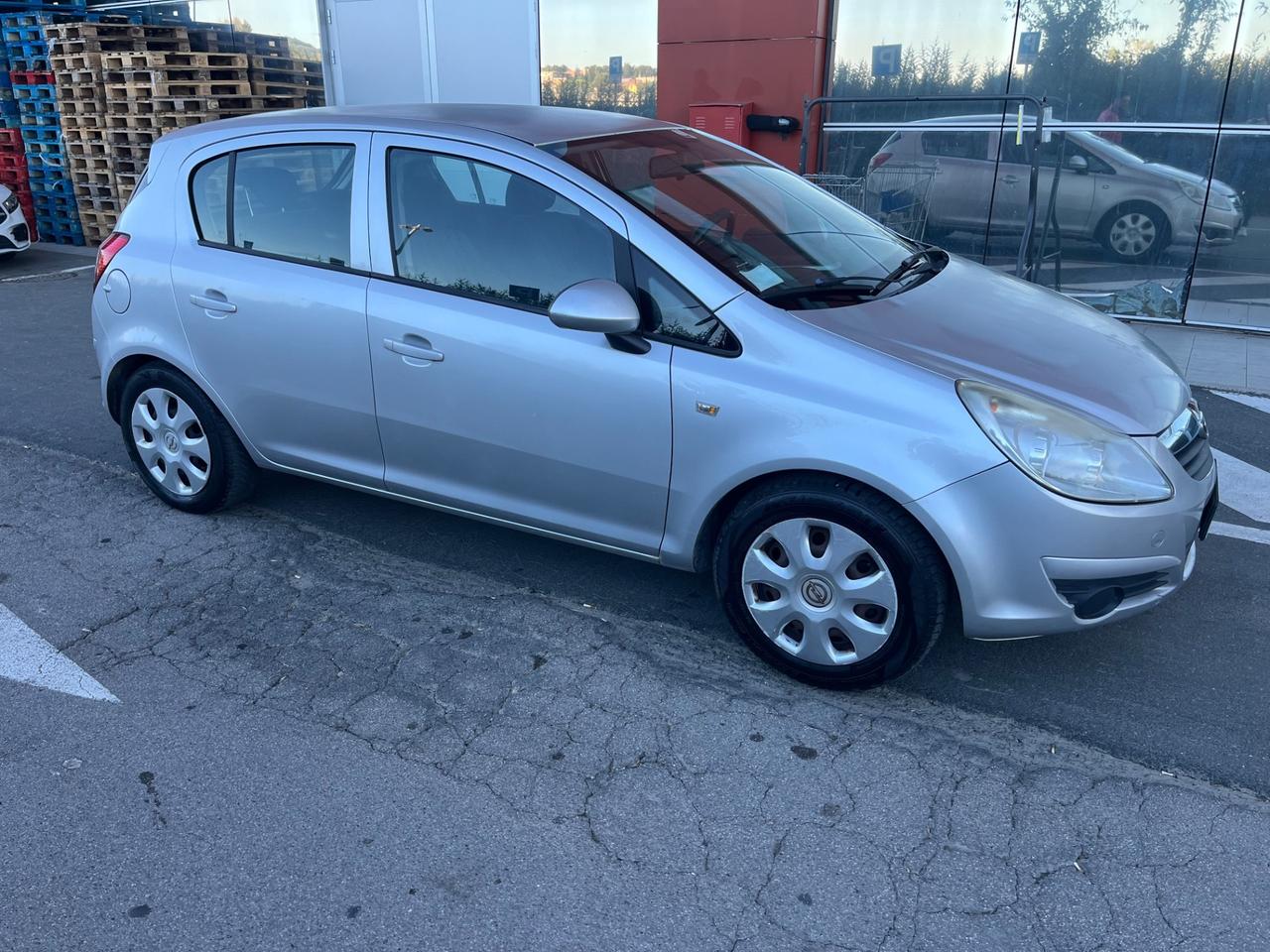 Opel Corsa 1.2 5 porte Cosmo 2009 164.000 KM
