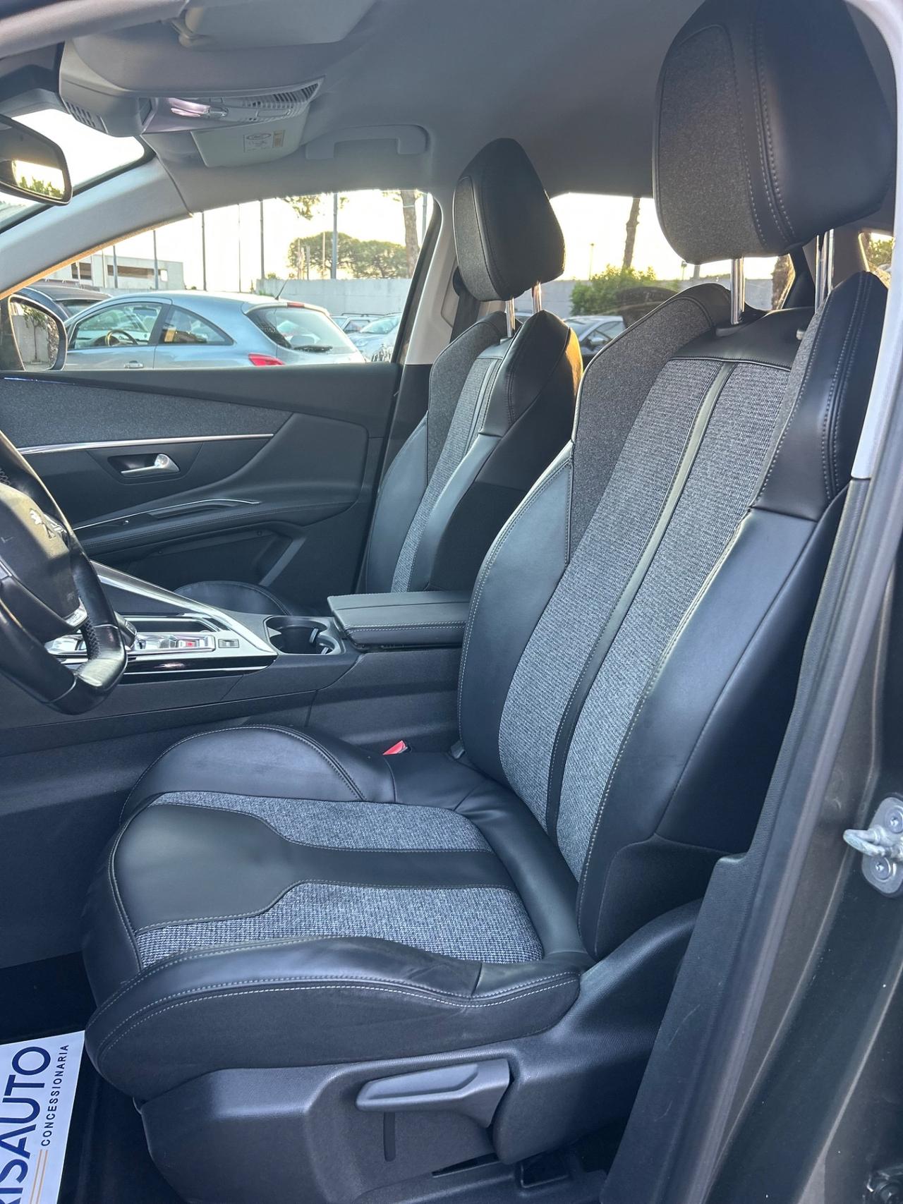 Peugeot 3008 HDi 120Cv Allure