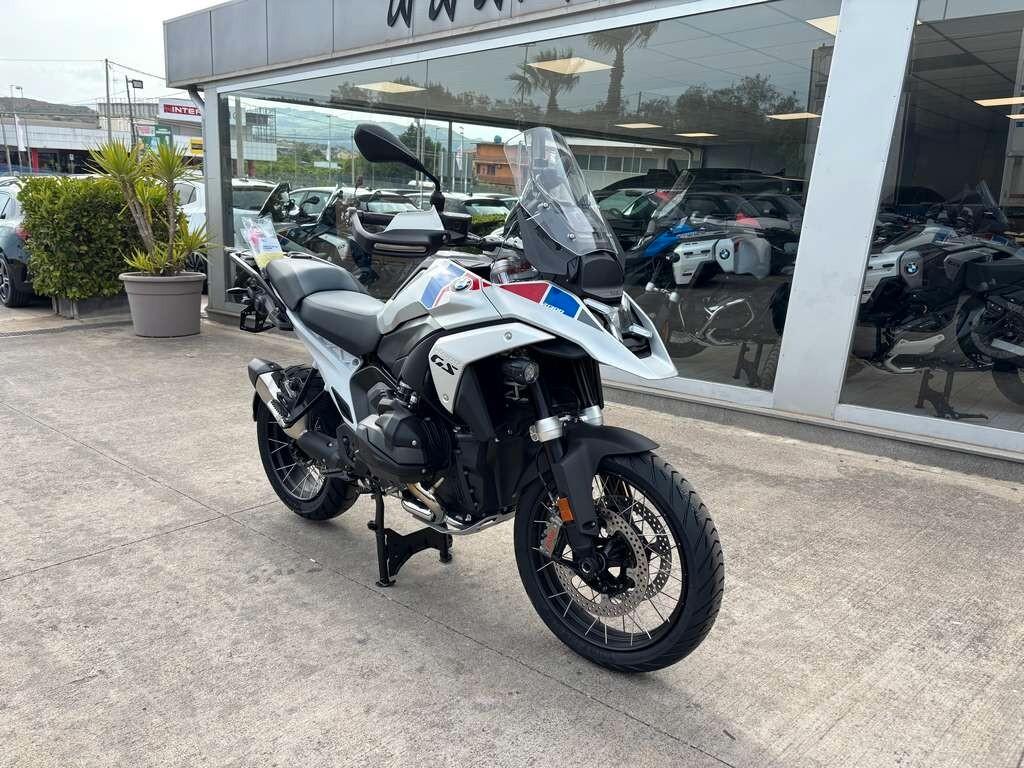 Bmw R 1300 GS Standard Nuovo pronta consegna Tua a solo 215 Euro al mese
