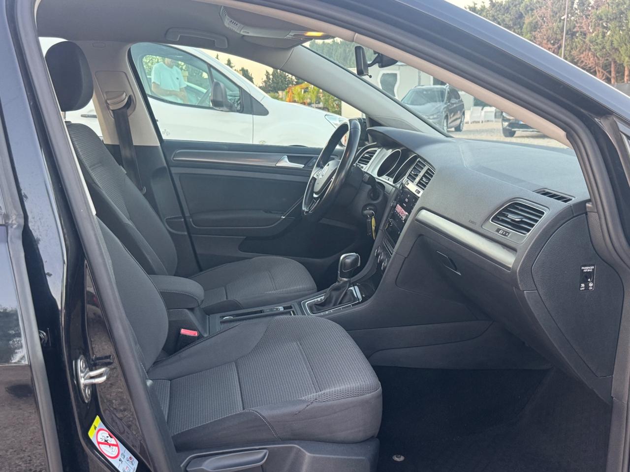 Volkswagen Golf 1.5 TSI 130 CV EVO DSG 5p. Business BlueMotion