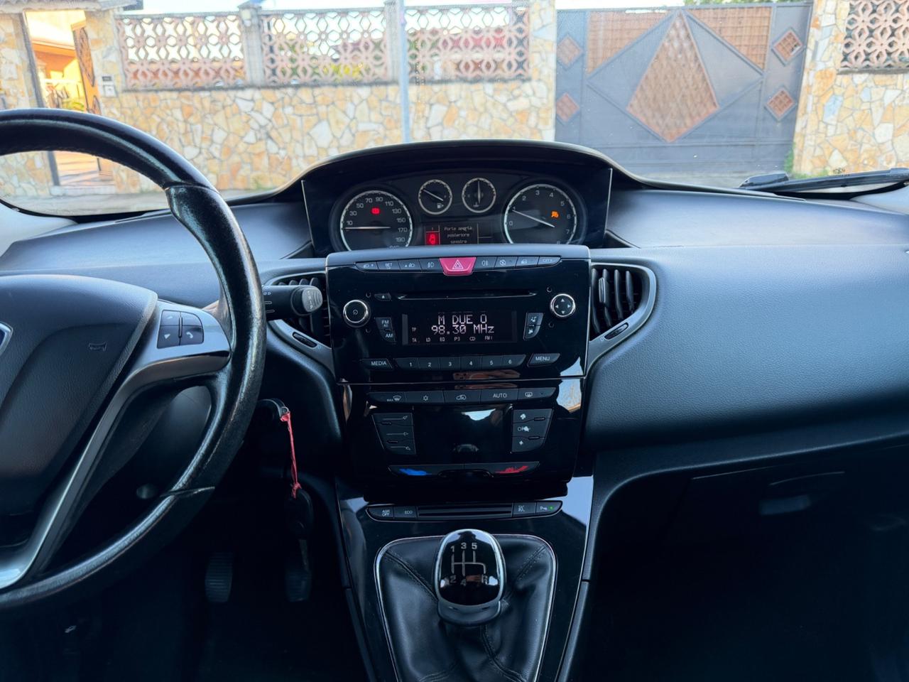 Lancia Ypsilon 0.9 TwinAir 85 CV 5 porte S&S Silver