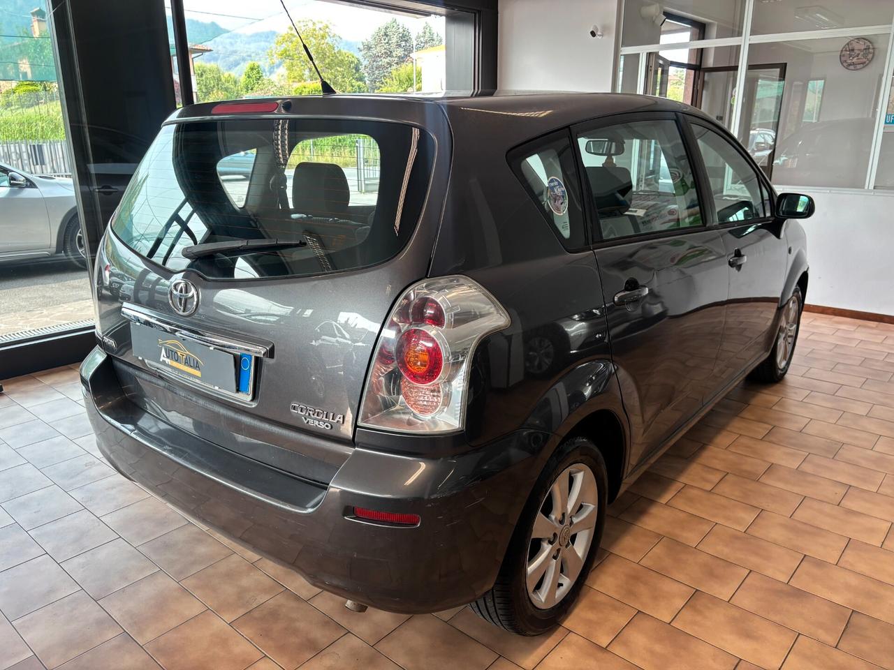 Toyota Corolla Verso 1.8 vvt-i Sol 7p POSTI