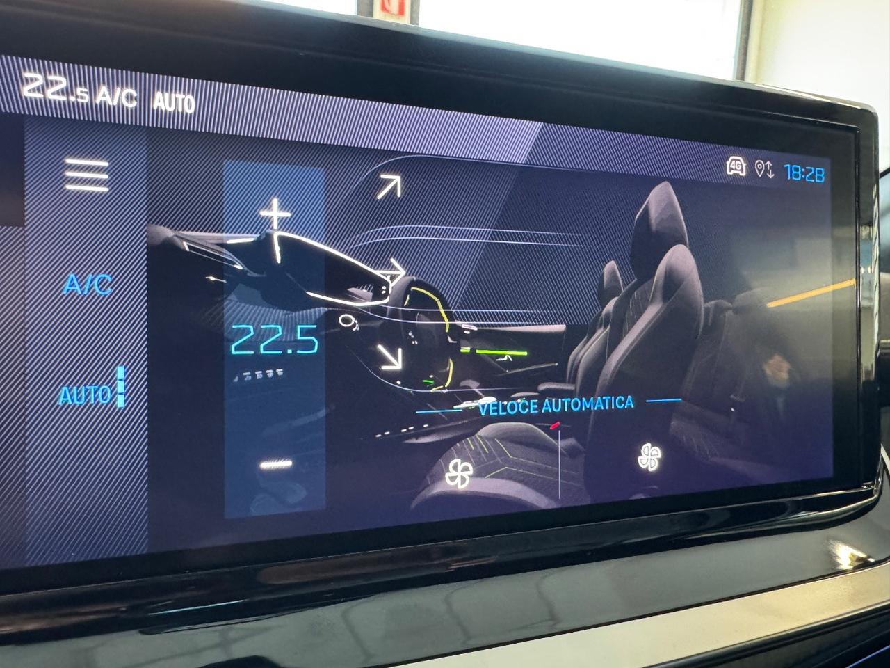 Peugeot 208 GT 1.2 hybrid 110CV e-dcs 6