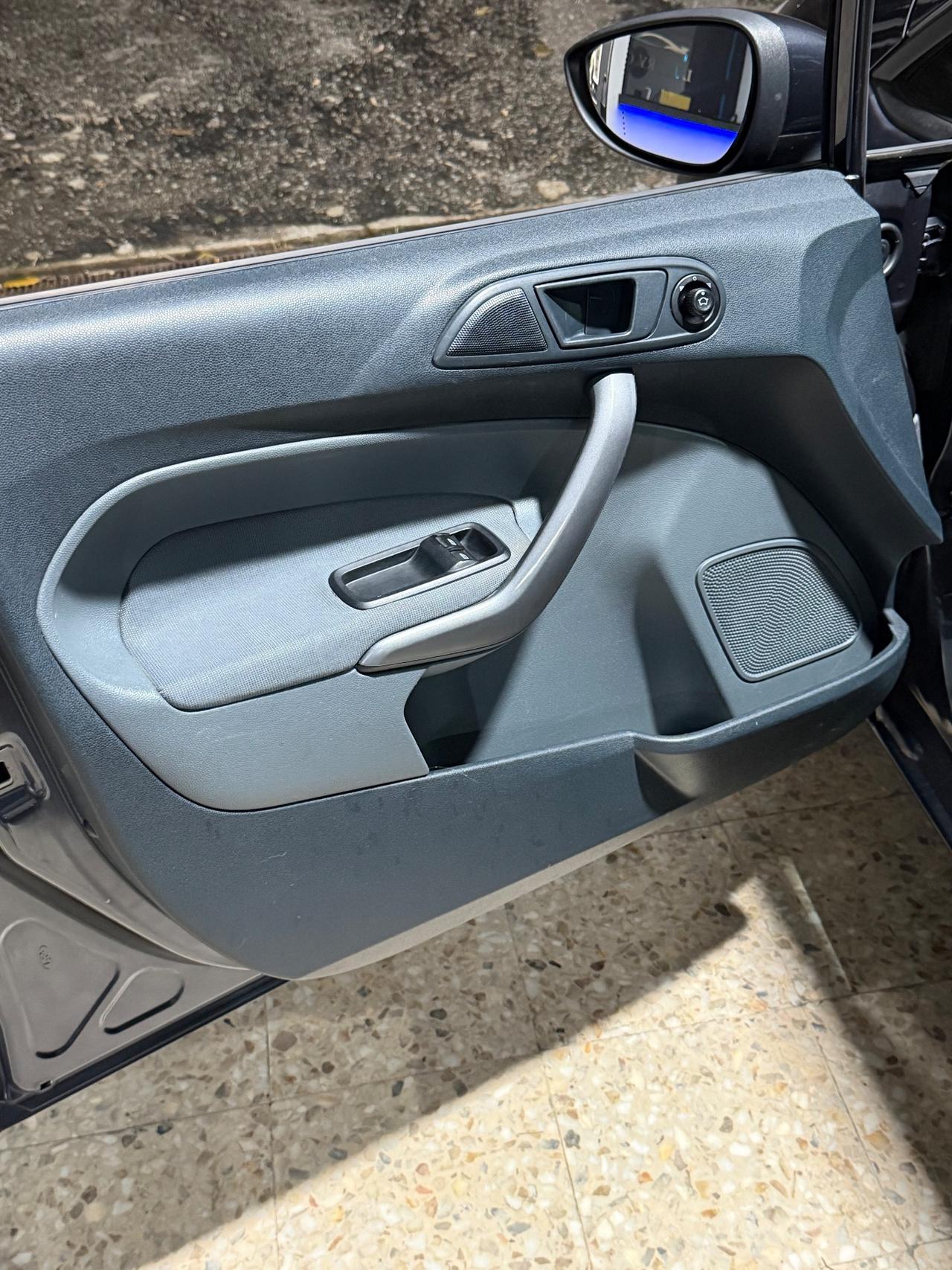 Ford Fiesta 1.4 TDCi 5 Porte Neopatentati