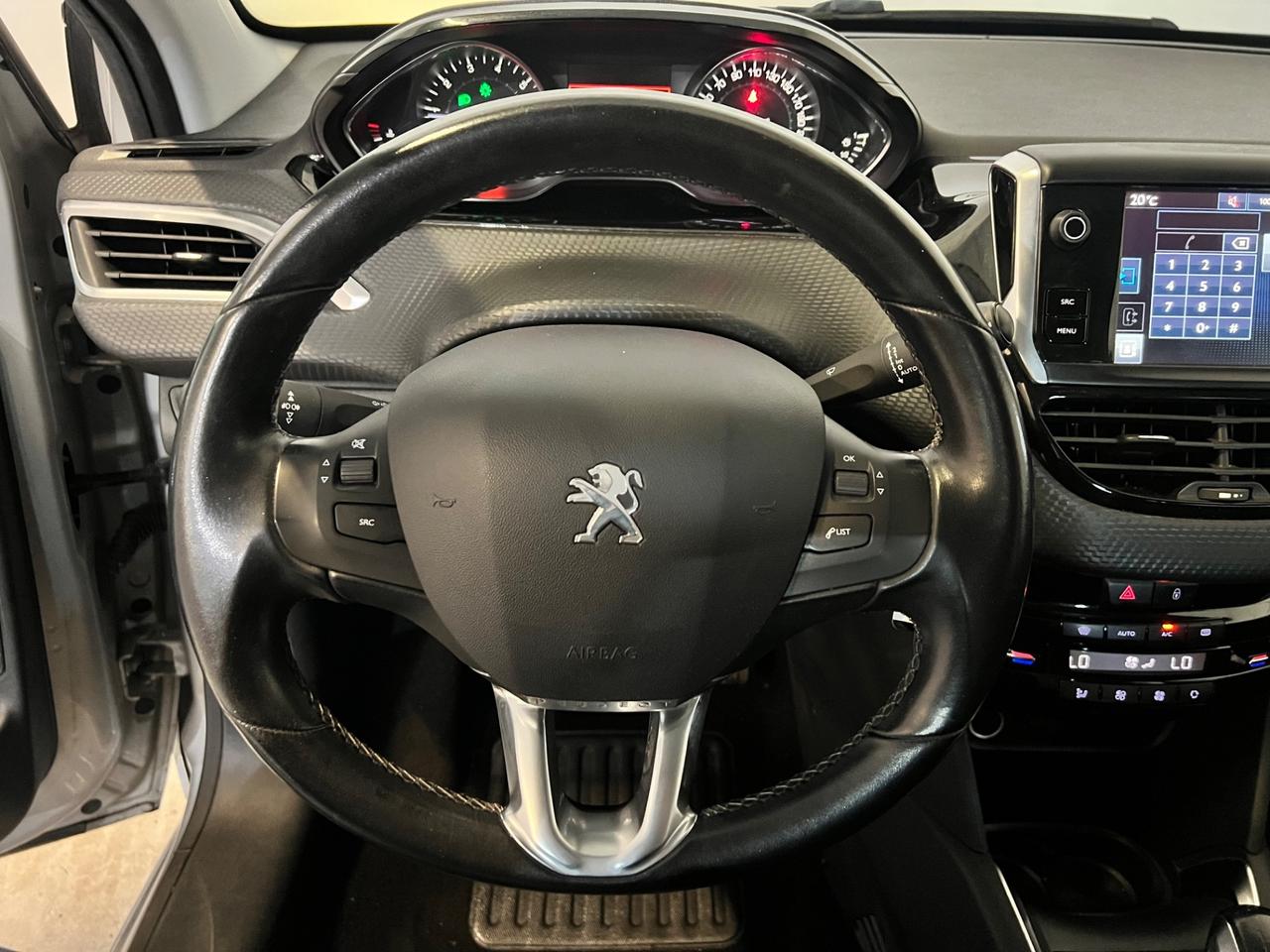 Peugeot 208 PureTech 82 5 porte Allure