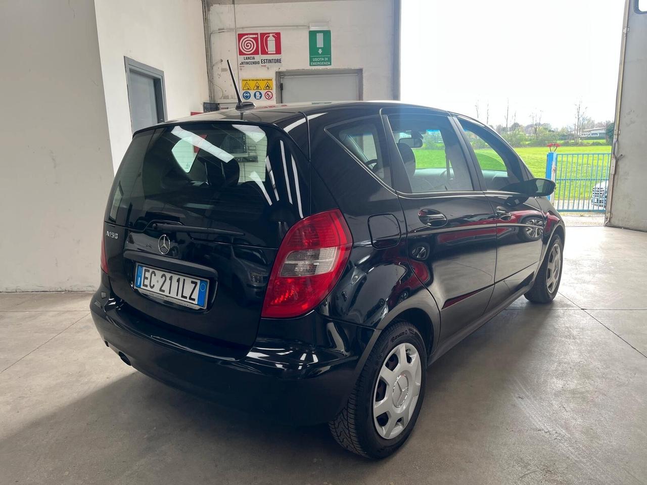 Mercedes-benz A 150 BlueEFFICIENCY Avantgarde