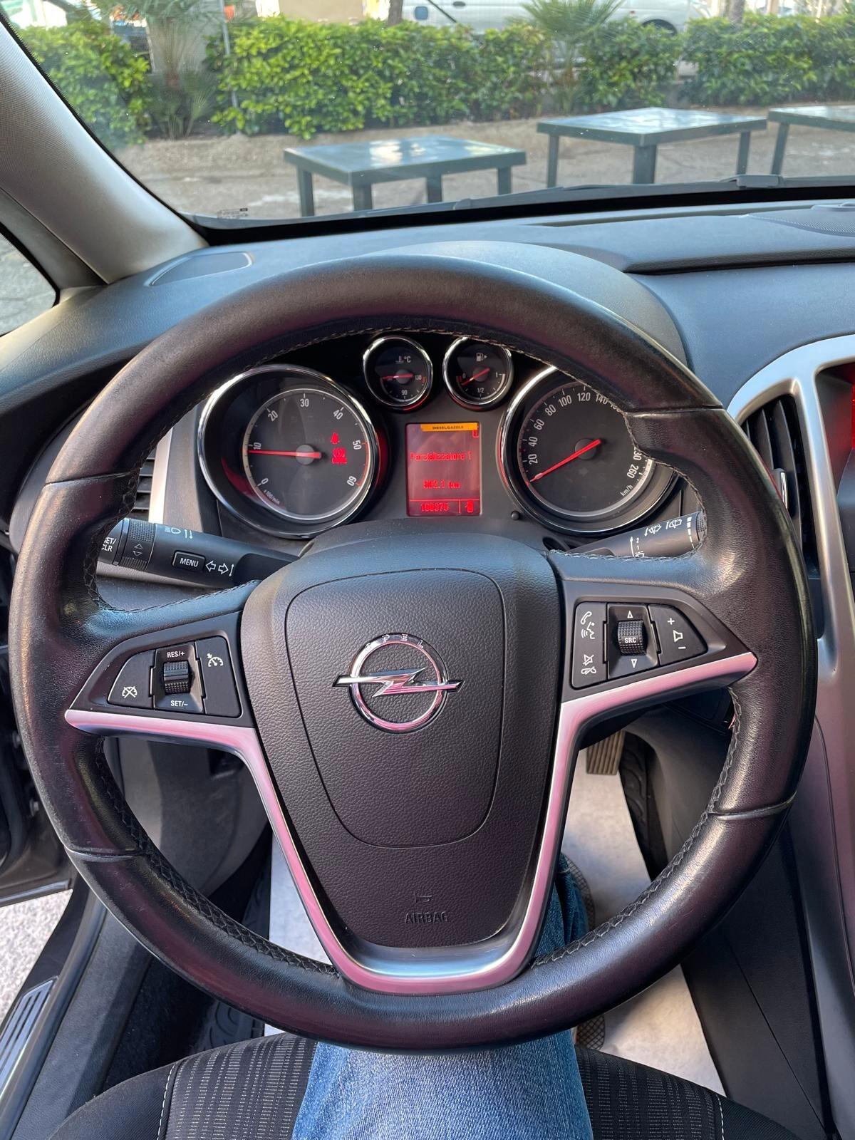 Opel Astra 1.7 CDTI 110CV Sports Tourer Cosmo