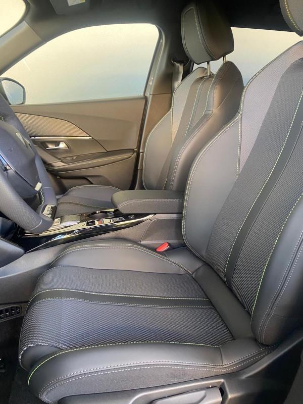 Peugeot 2008 1.2 hybrid GT 145cv e-dcs6