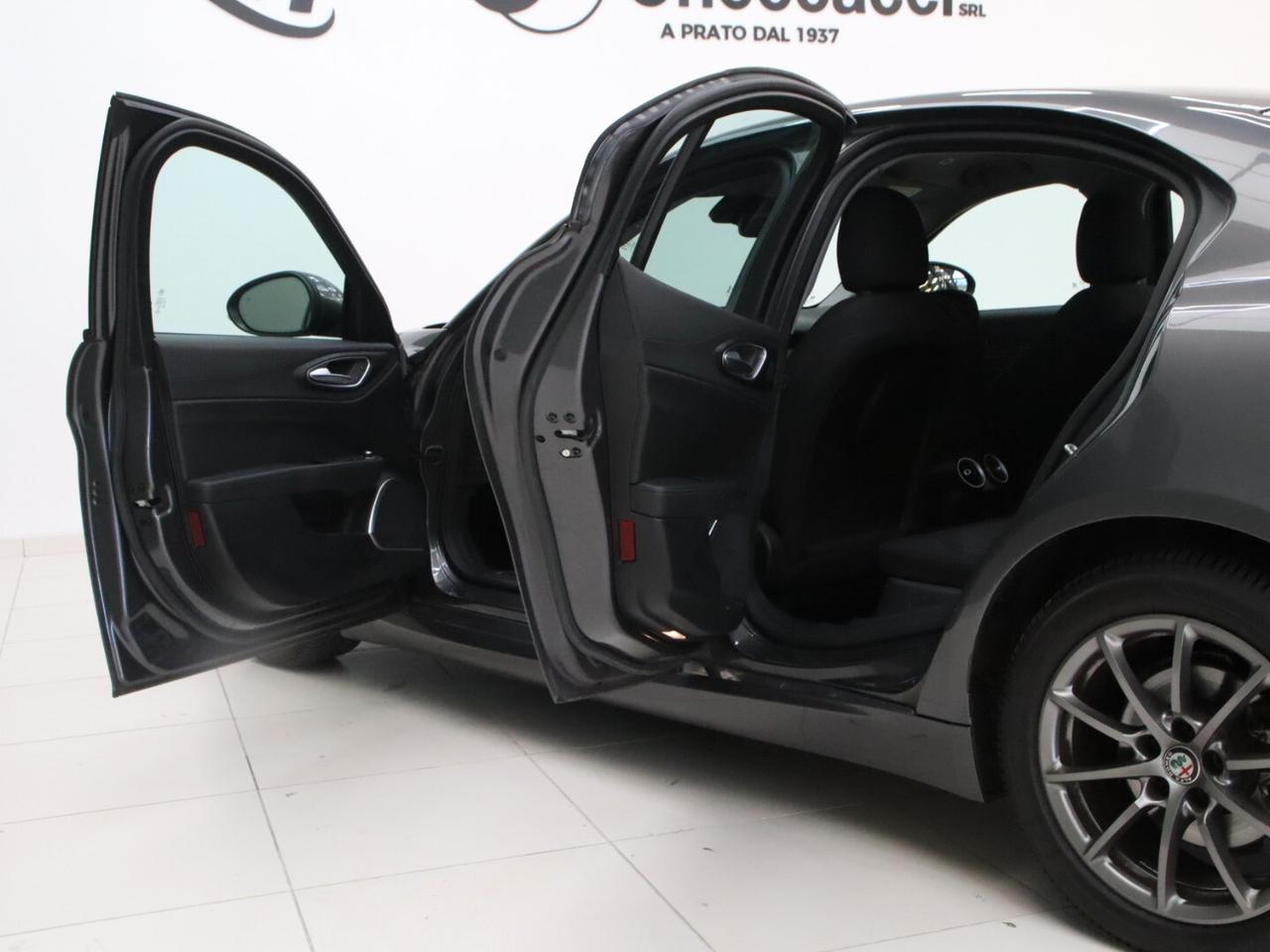 ALFA ROMEO GIULIA 2021 2.2 t 160cv auto IVA ESPOSTA