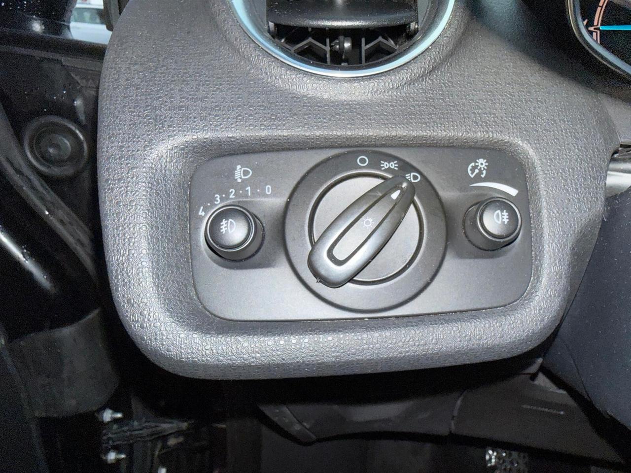 Ford Fiesta 1.4 Gpl Neopatentati