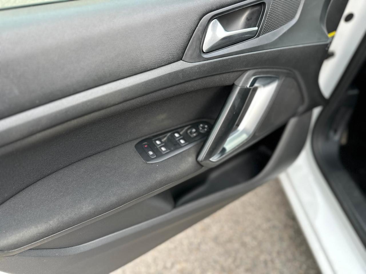 Peugeot 308 BlueHDi 120 S&S EAT6 SW GT Line