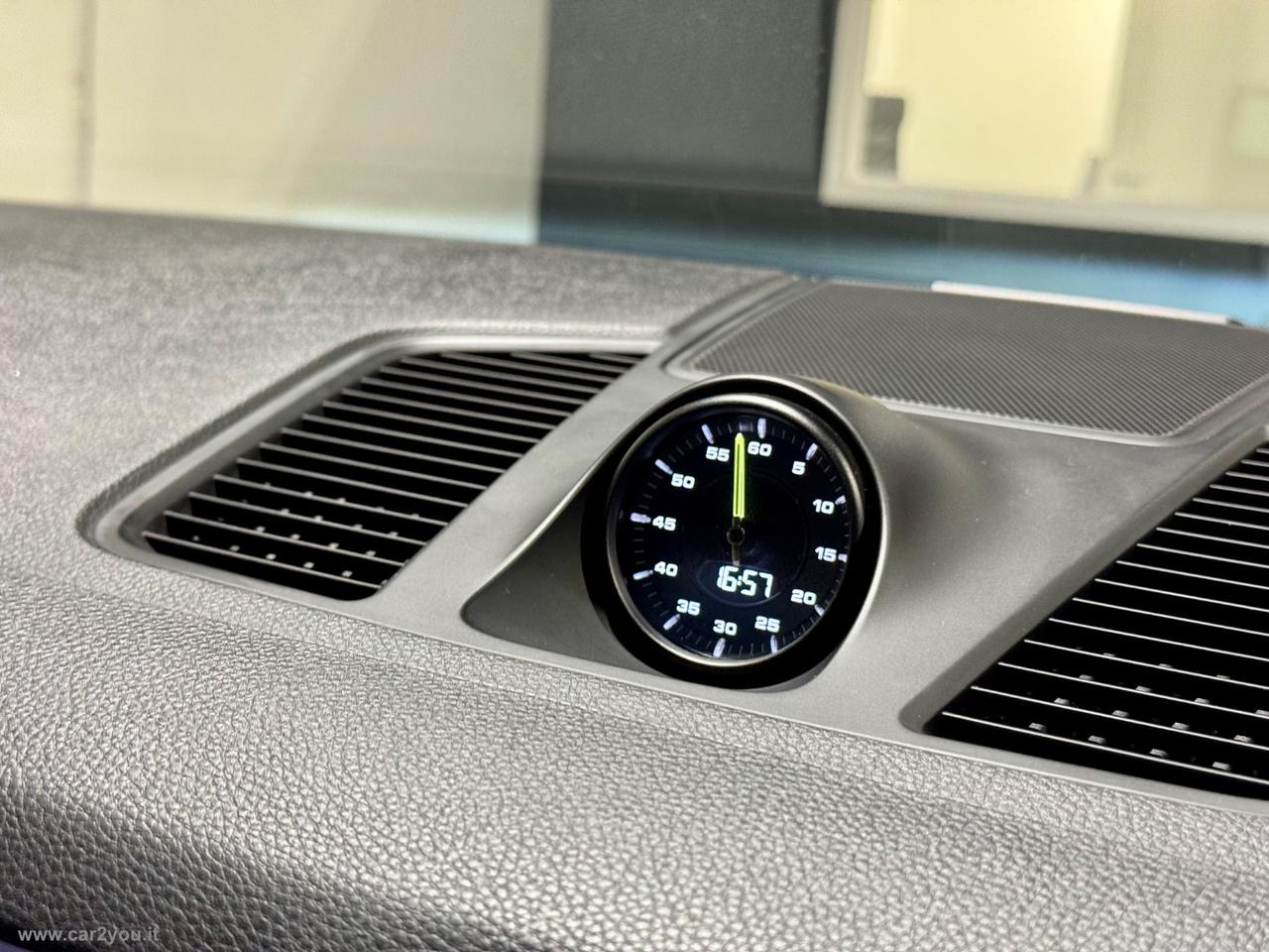 PORSCHE Cayenne Coupé 3.0 V6 E-Hybrid