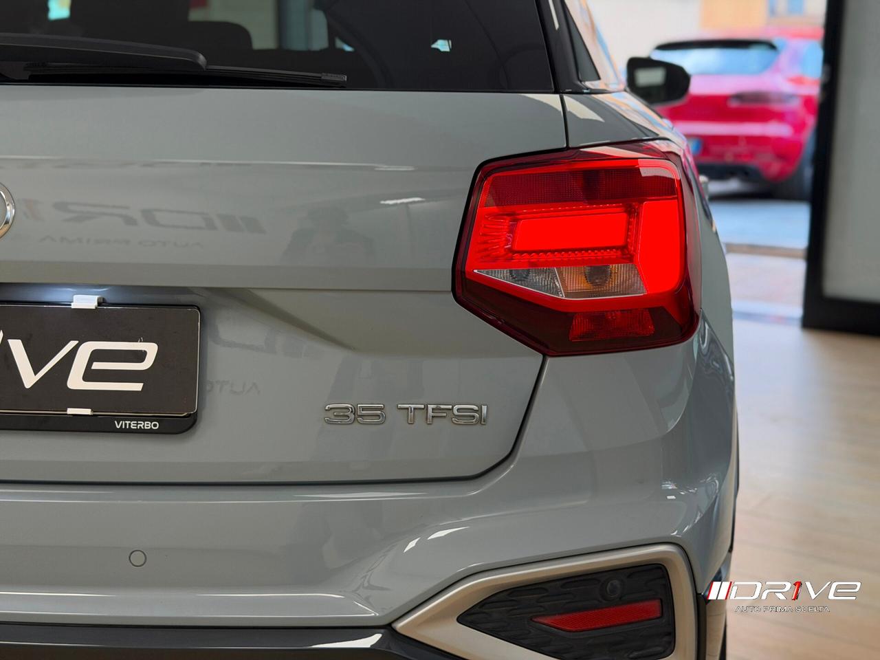 AUDI Q2 Q2 35 TFSI S tronic Identity Black