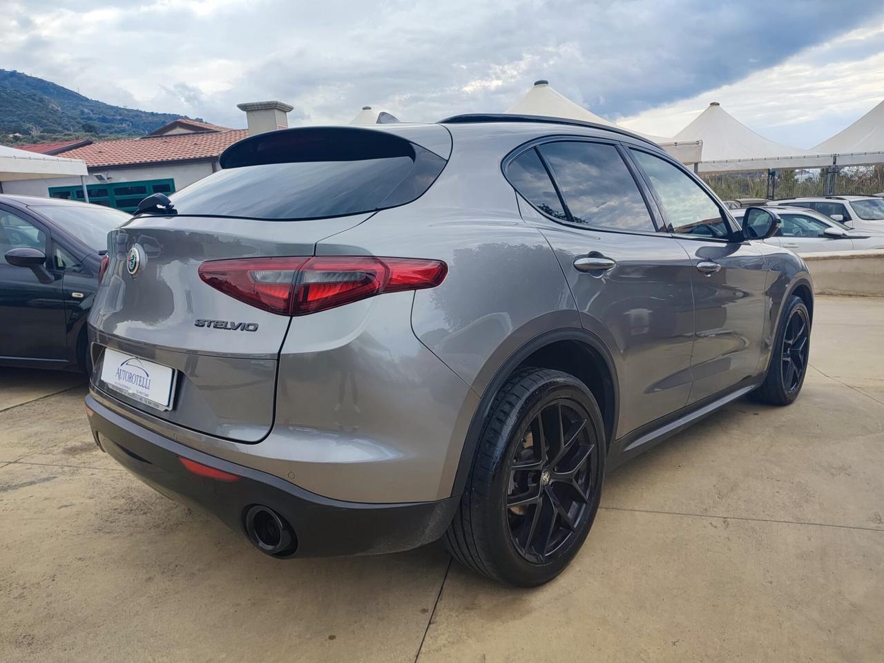 Alfa Romeo Stelvio 2.2 Turbodiesel 190 CV AT8 Q4 B-Tech
