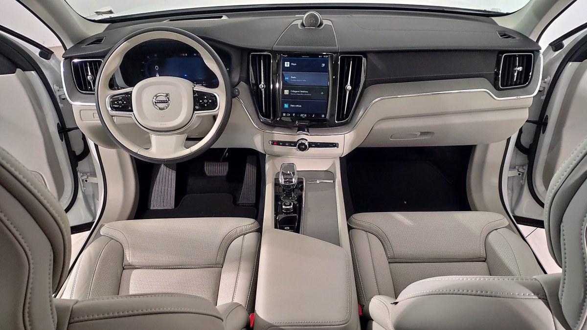VOLVO Xc60 T8 Recharge Plug-In Hybrid Awd Aut. Ultimate Dark