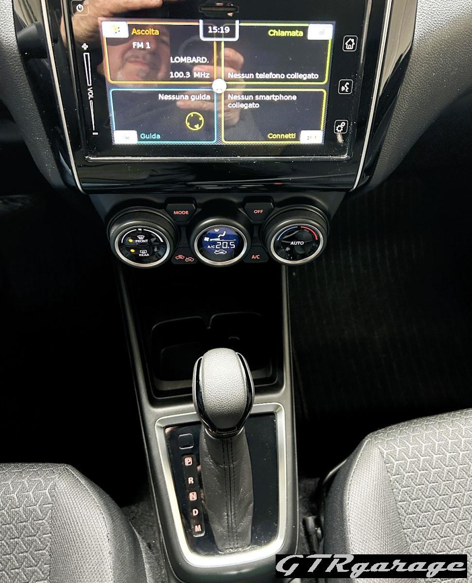 SUZUKI - Swift - 1.2 Hybrid CVT Top