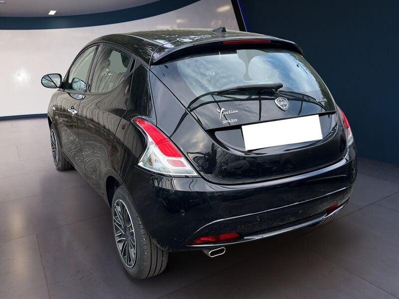 Lancia Ypsilon III 2021 1.0 firefly hybrid Gold s&s 70cv