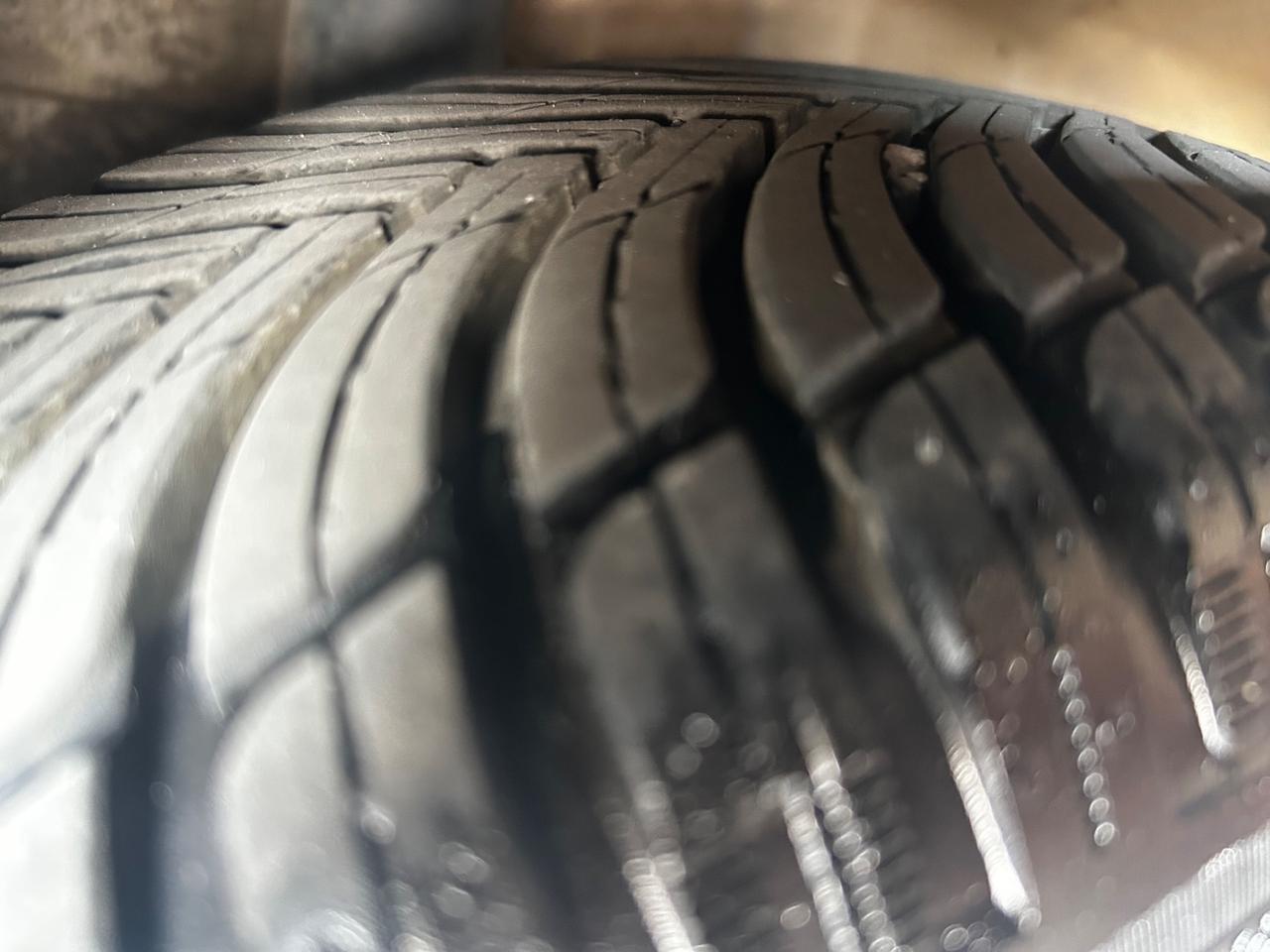 Mitsubishi Colt 1100cc benzina neopatentati