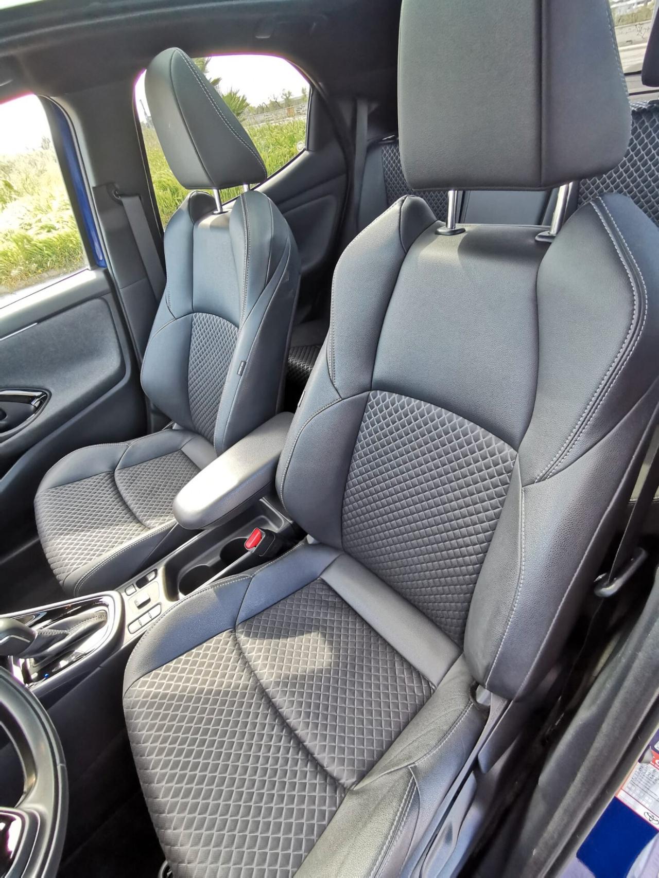 Toyota Yaris 1.5 Hybrid 5 porte Lounge