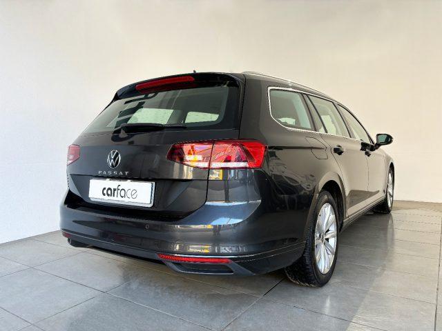 VOLKSWAGEN Passat Variant 2.0 TDI DSG ELEGANCE ---40000km
