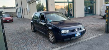Volkswagen Golf 4 1.6 benzina euro 4 neopatentati