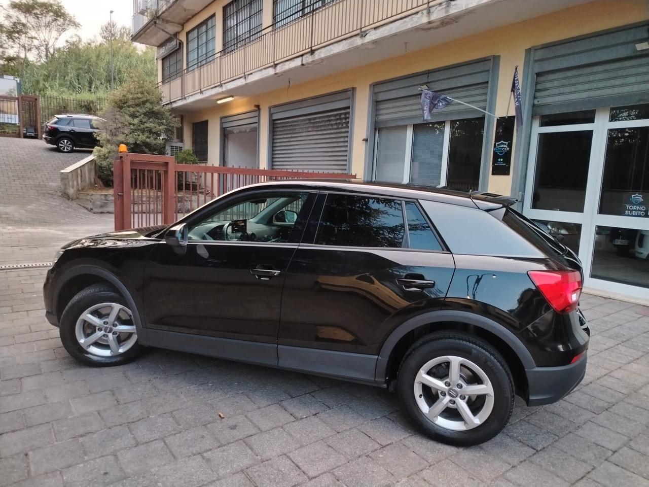 Audi Q2 30 TDI Business