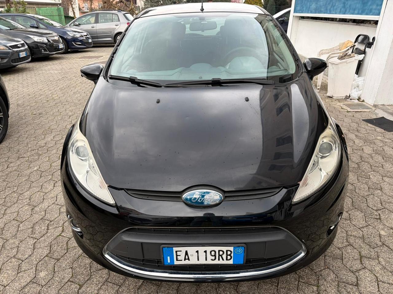 Ford Fiesta 1.4 5 porte Bz.- GPL Titanium*NEOPATENTATI