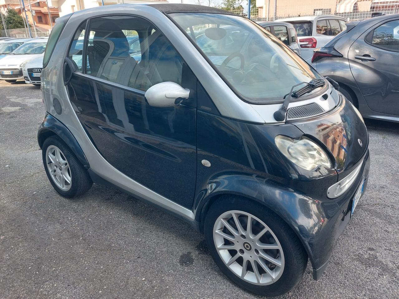 Smart ForTwo 700 coupé pure (45 kW)