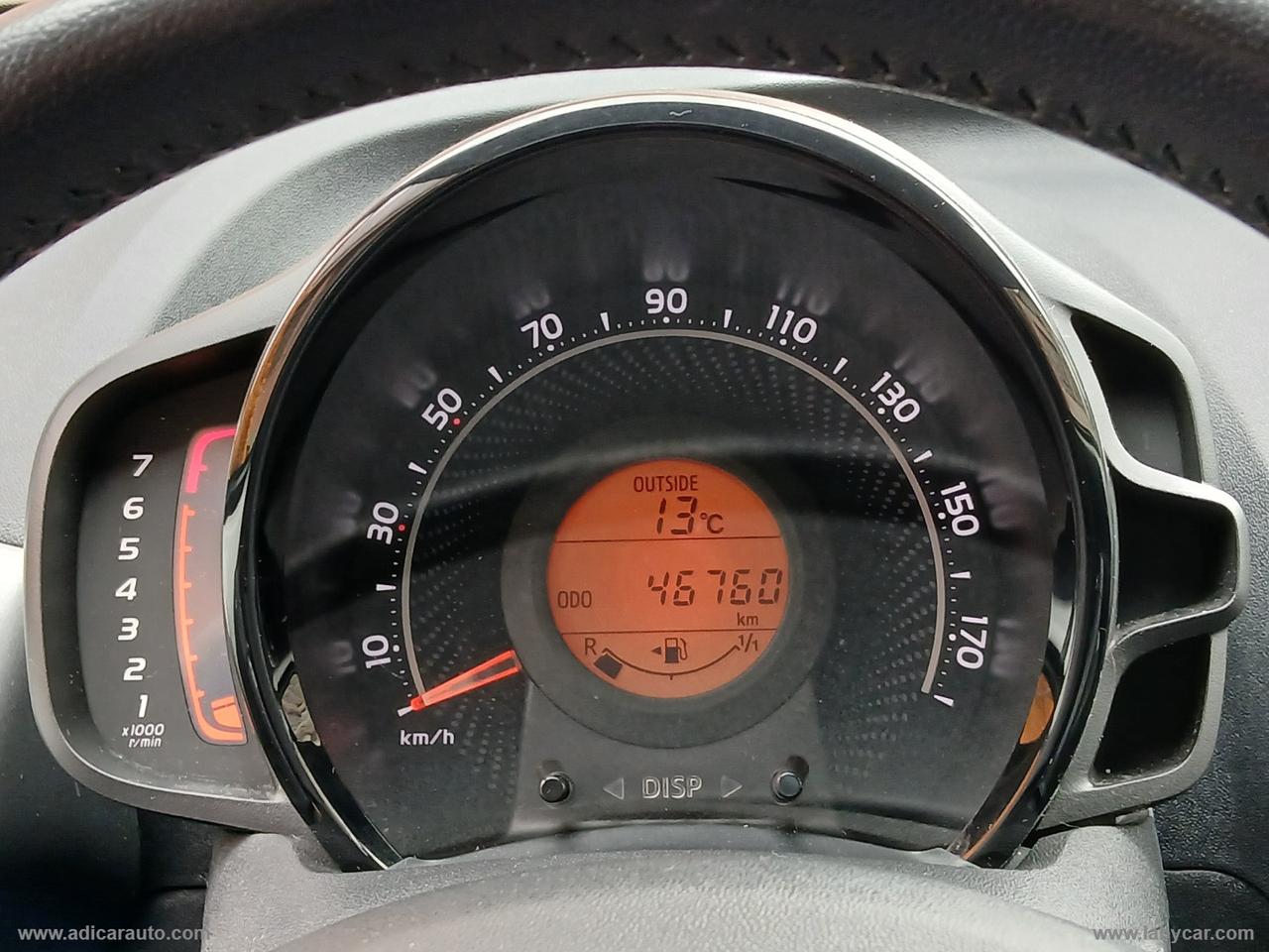 TOYOTA Aygo Connect 1.0 VVT-i 72 CV 5p. x-cool