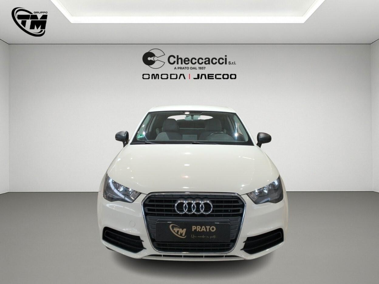 Audi A1 3p 1.6 tdi Attraction c/clima 90cv NEOPATENTATI