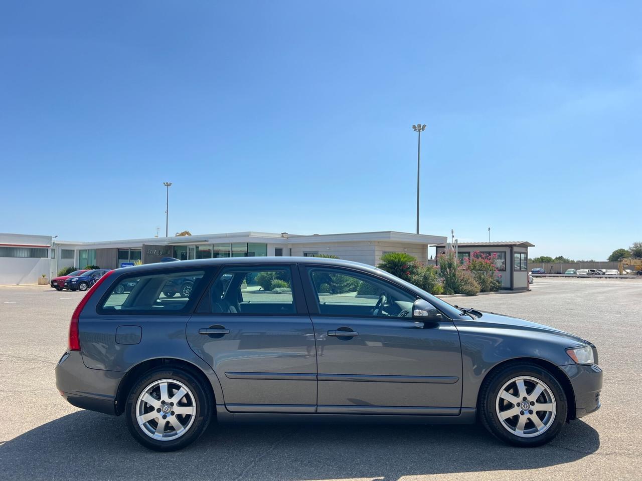 Volvo V50 1.6 D2 114cv Kinetic - 2011