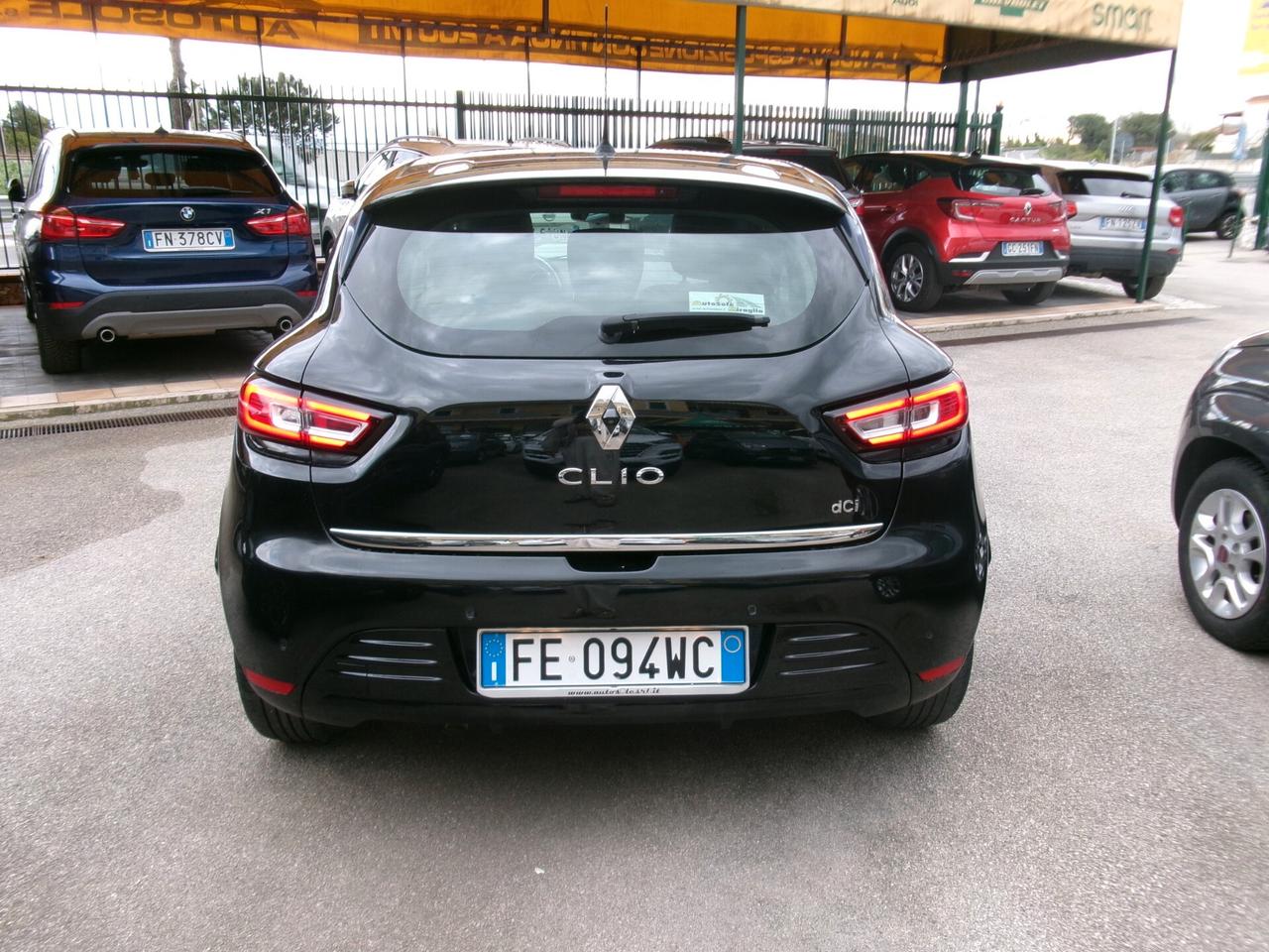 Renault Clio 1.5 DCI 90CV E6 ENERGY INTENS EDC CAMBIO AUTOMATIC