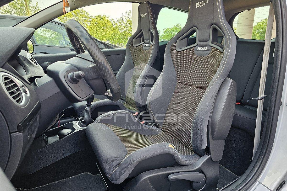 RENAULT Clio 2.0 16V 203CV 3 porte RS