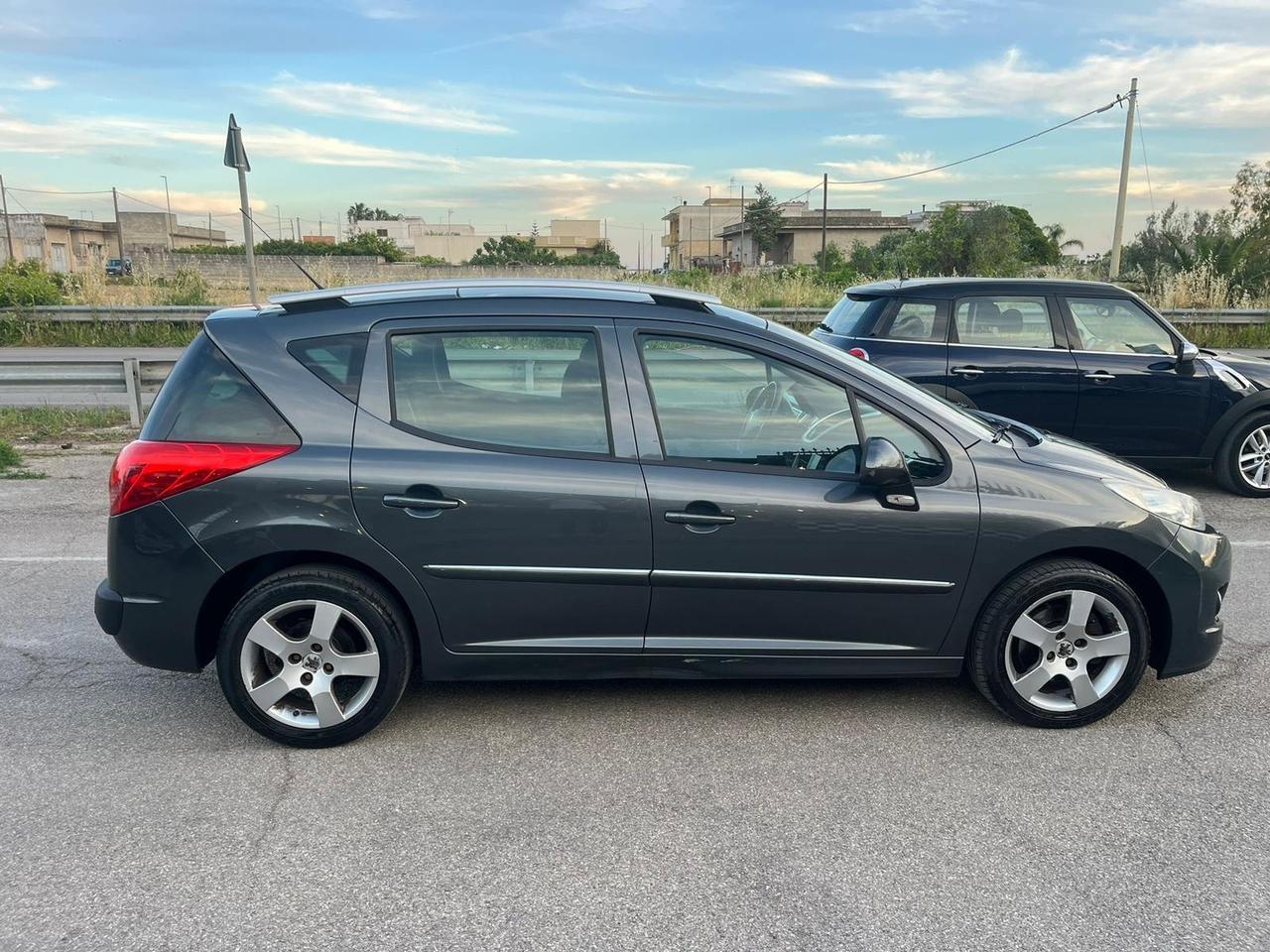 Peugeot 207 1.6 HDi SW XS Ciel Unipro 2010