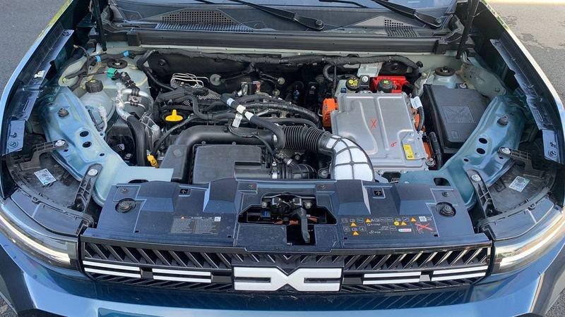 Dacia Bigster journey hybrid 155